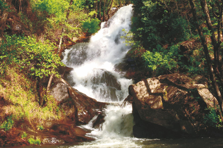 Cascada en las nogaleas